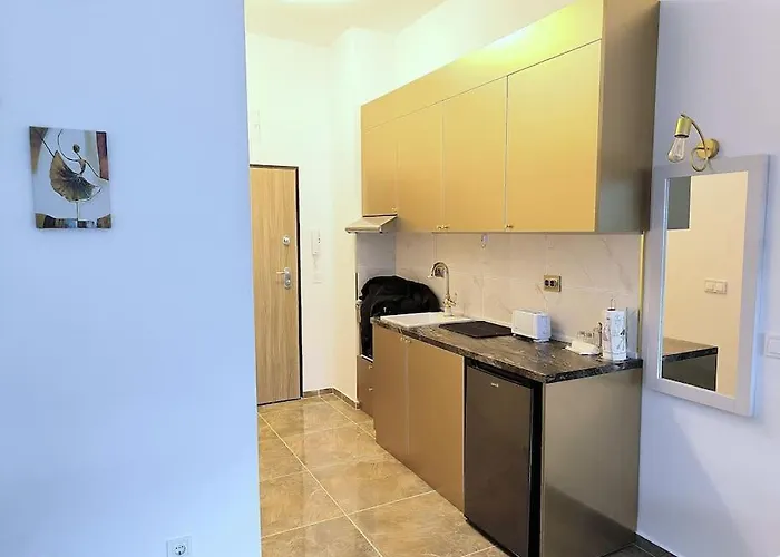 My Campus Studios, Free Parking, Self-check In *