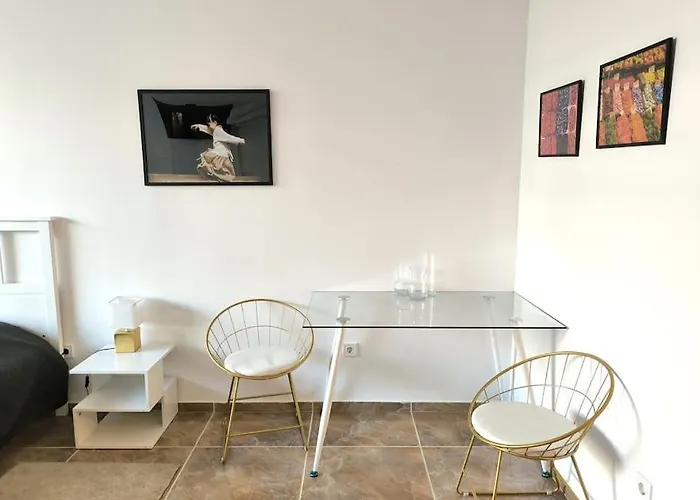 My Campus Studios, Free Parking, Self-check In アパート ソフィア